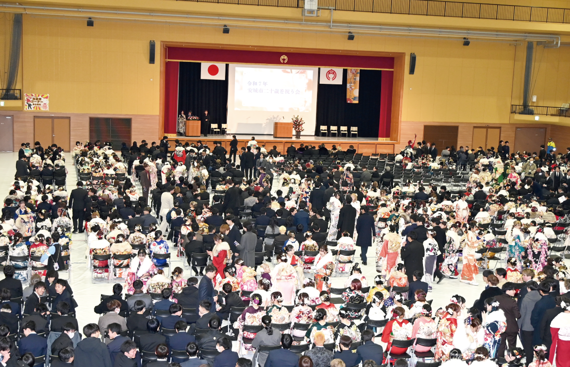 成人式の振袖・着物｜安城市の きもの和楽 かね宗｜着付・レンタル