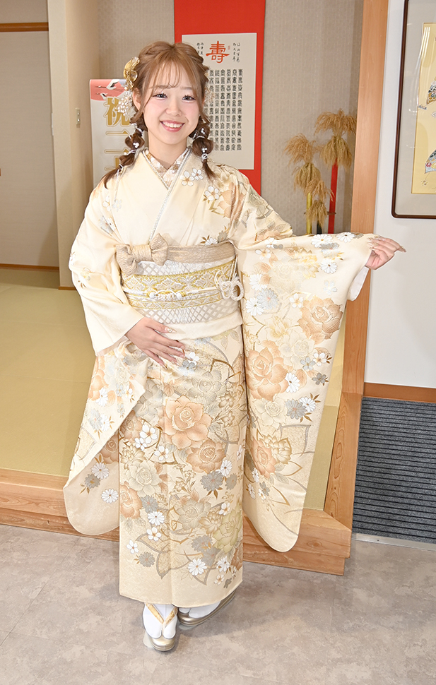 成人式の振袖・着物｜安城市の きもの和楽 かね宗｜着付・レンタル