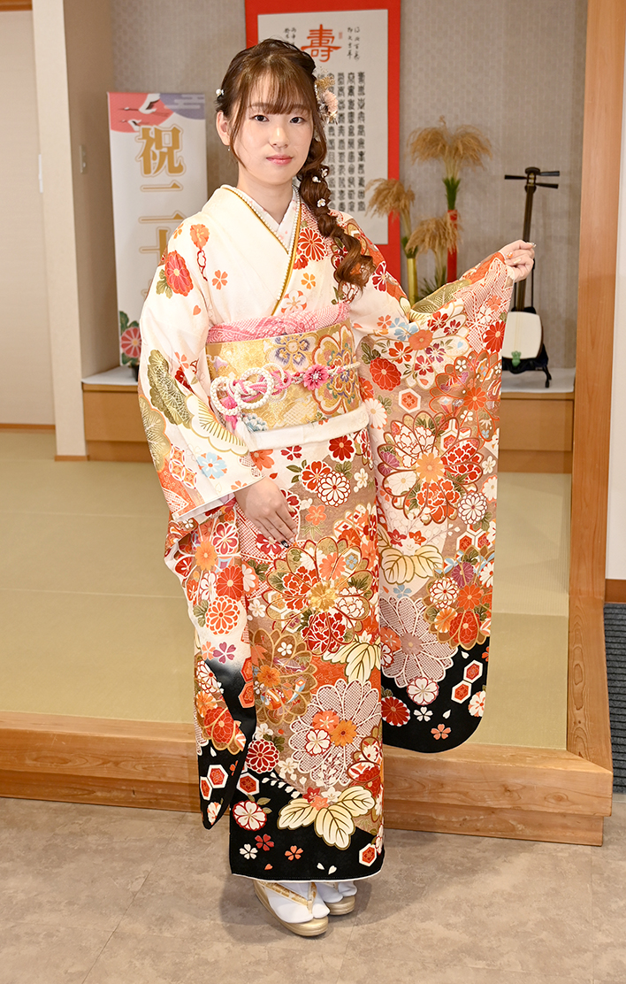 お客様の声2026_R2|成人式の振袖・着物｜安城市の きもの和楽 かね宗｜着付・レンタル